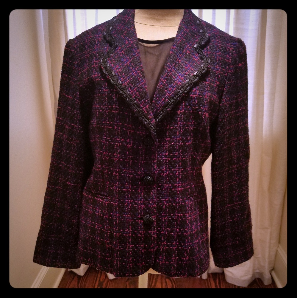 Winter weight Tweed jacket great for work or jeans